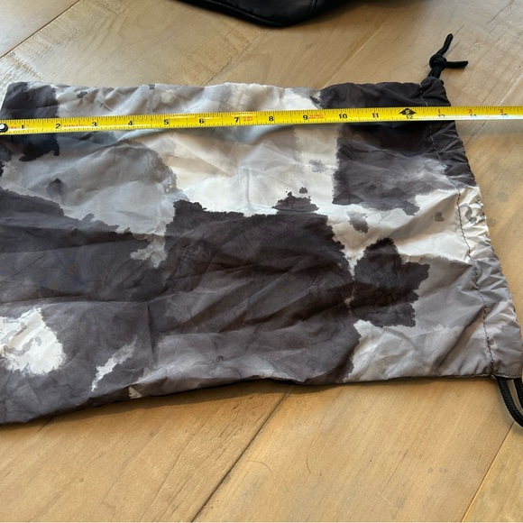 Lululemon gym bag - Picture 13 of 13